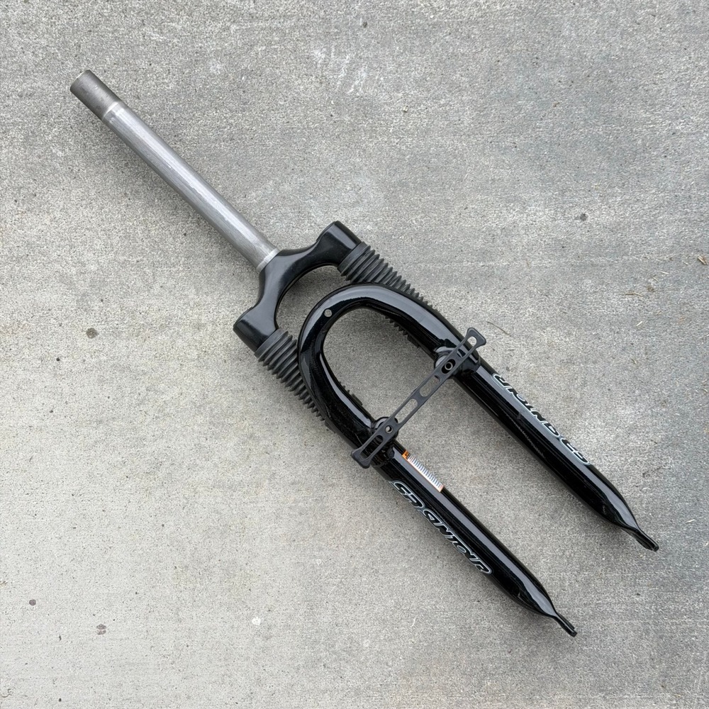 SR Suntour M2000 Suspension Fork Black Cross Country Threaded Mountain Bike
